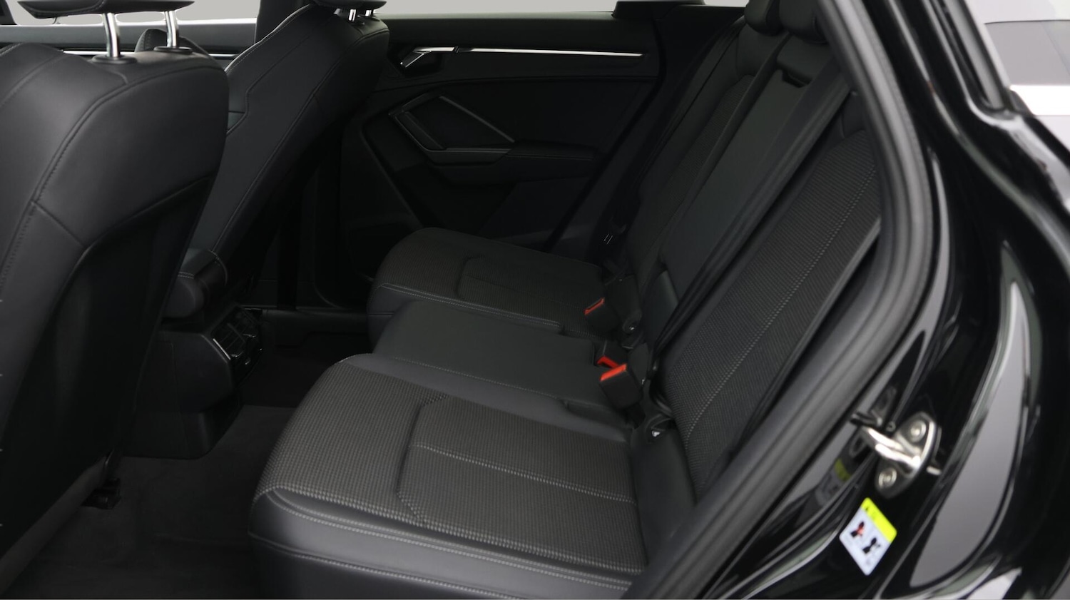 Used Audi Q3 2023 for sale - 76657646: Photo 17