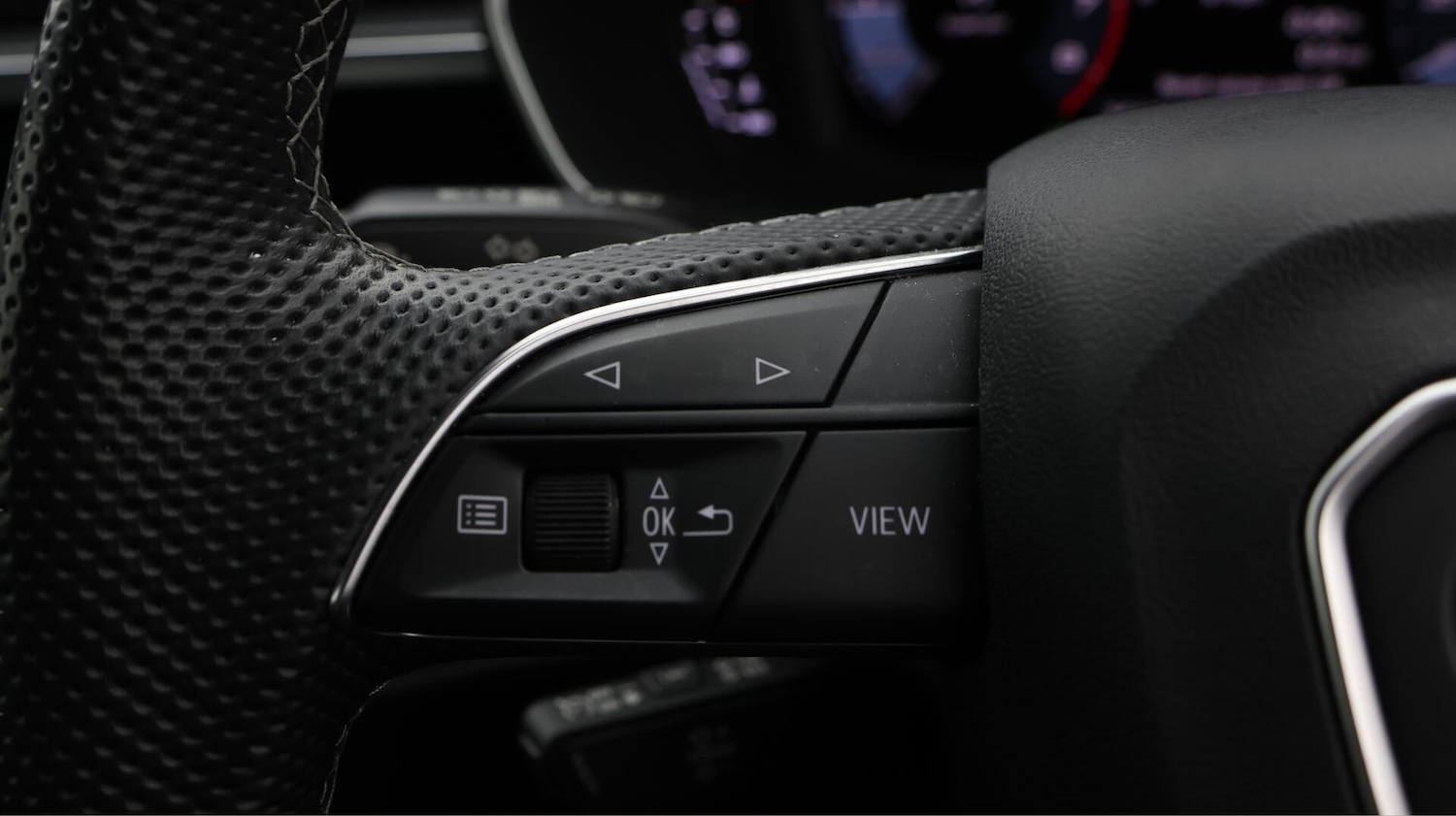 Used Audi Q3 2023 for sale - 76657646: Photo 25