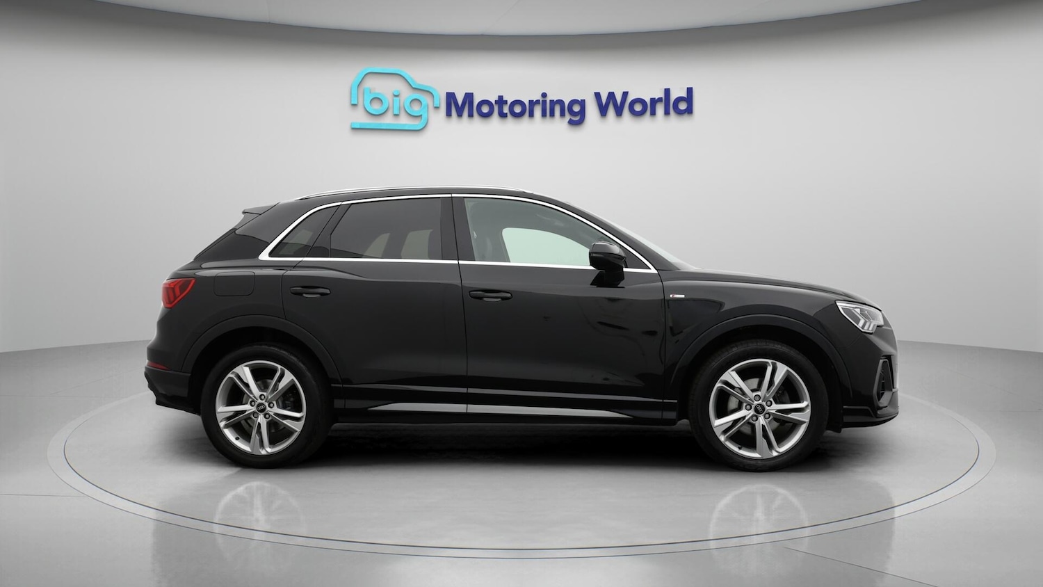 Used Audi Q3 2023 for sale - 76657646: Photo 9