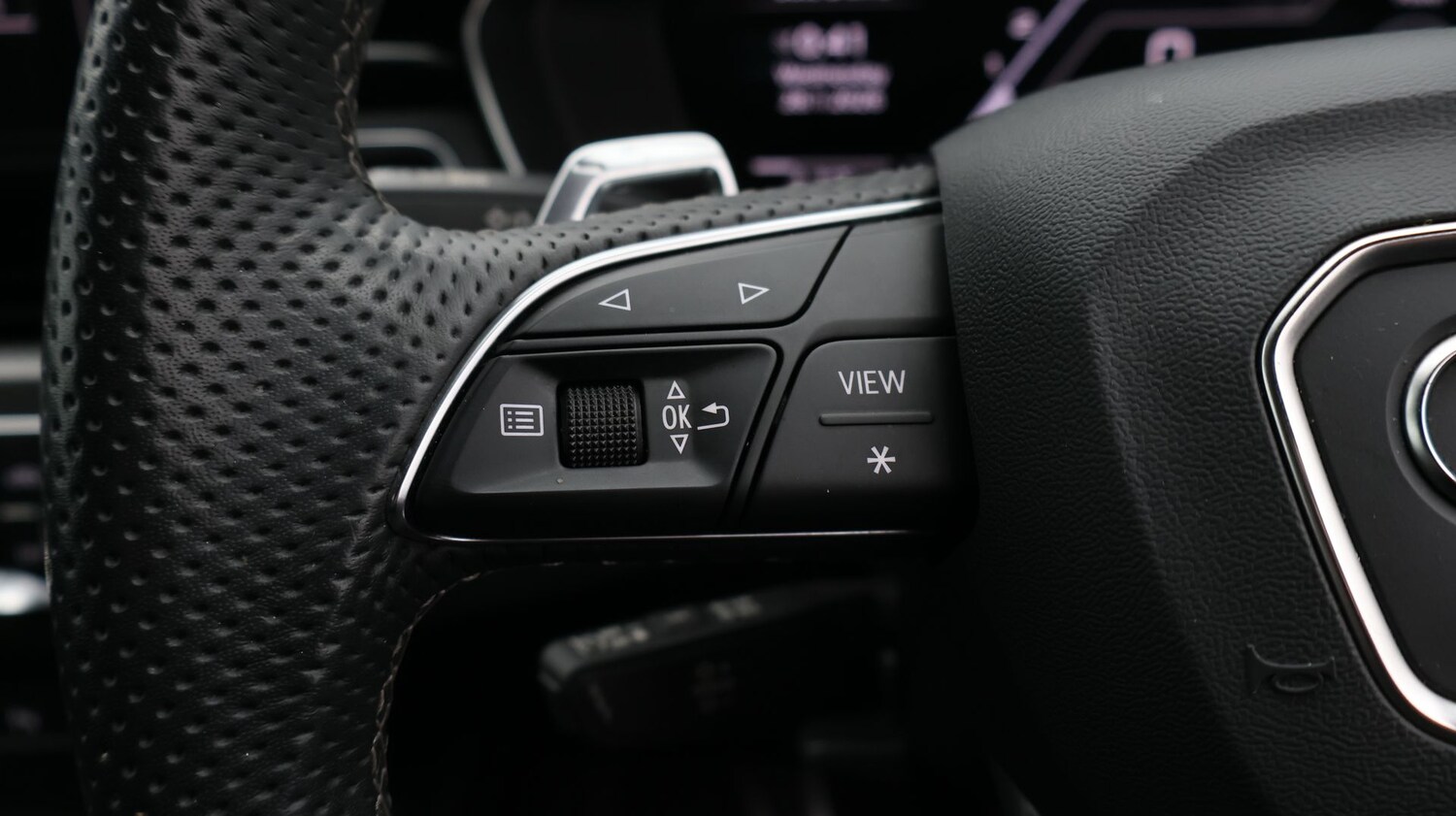 Used Audi RS4 2023 for sale - 78056891: Photo 24