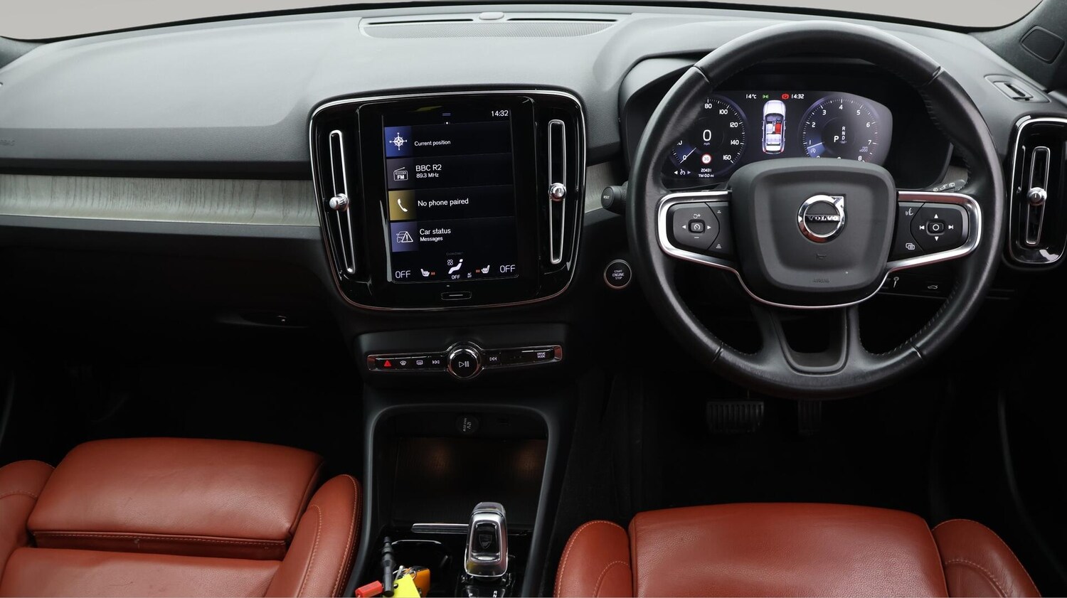 Used Volvo XC40 for sale - 76659397: Photo 14