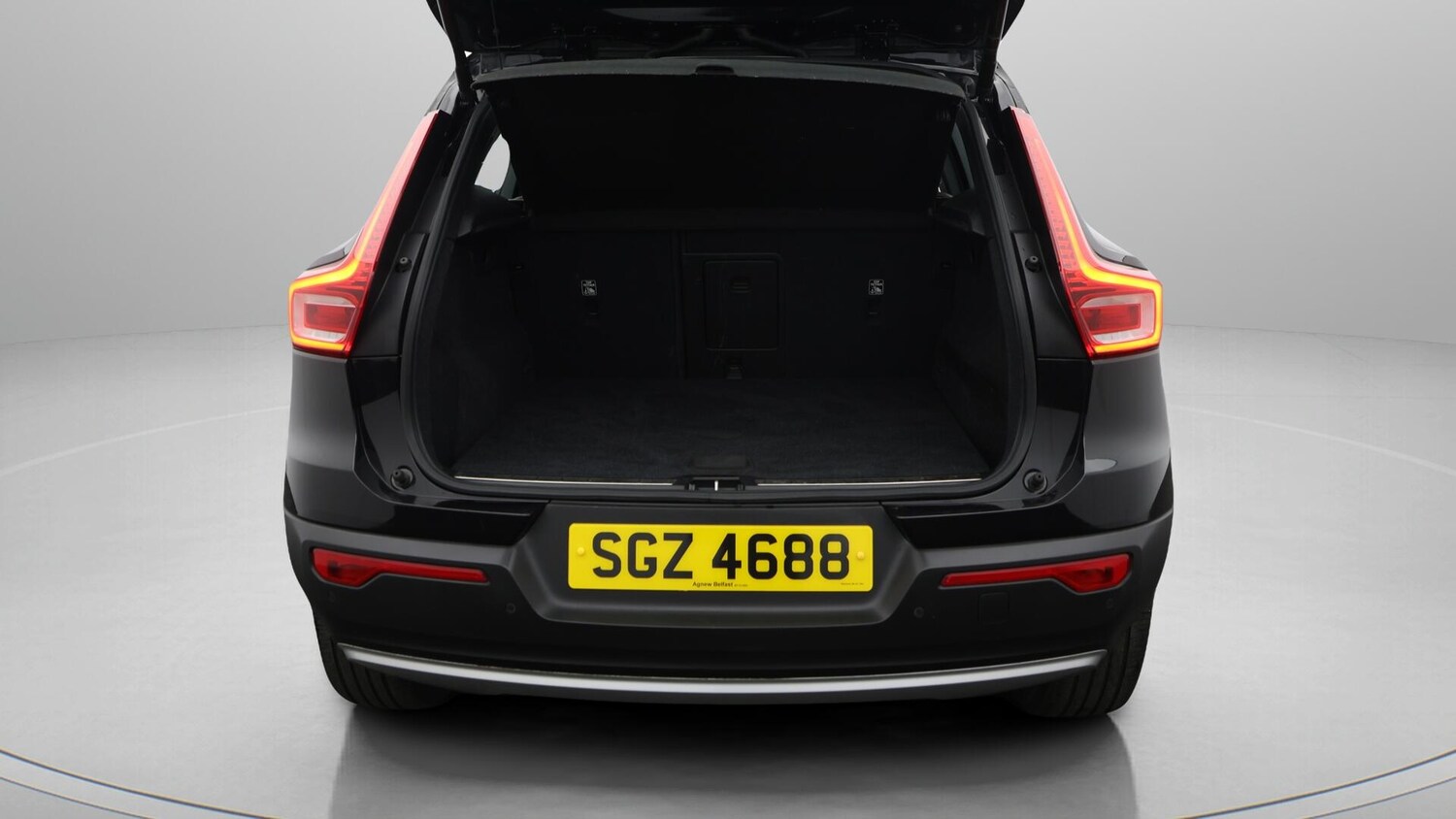 Used Volvo XC40 for sale - 76659397: Photo 18