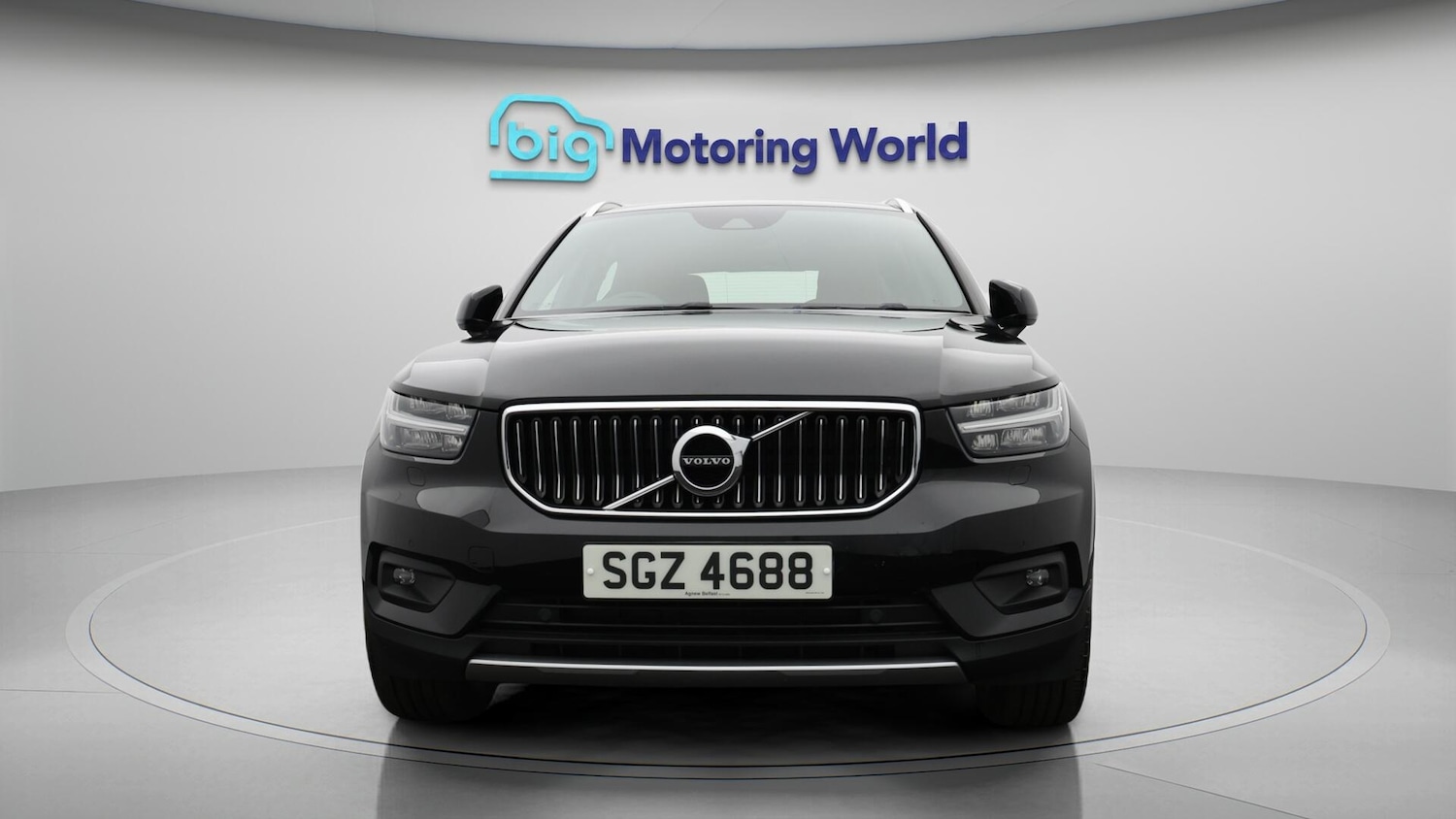 Used Volvo XC40 for sale - 76659397: Photo 3