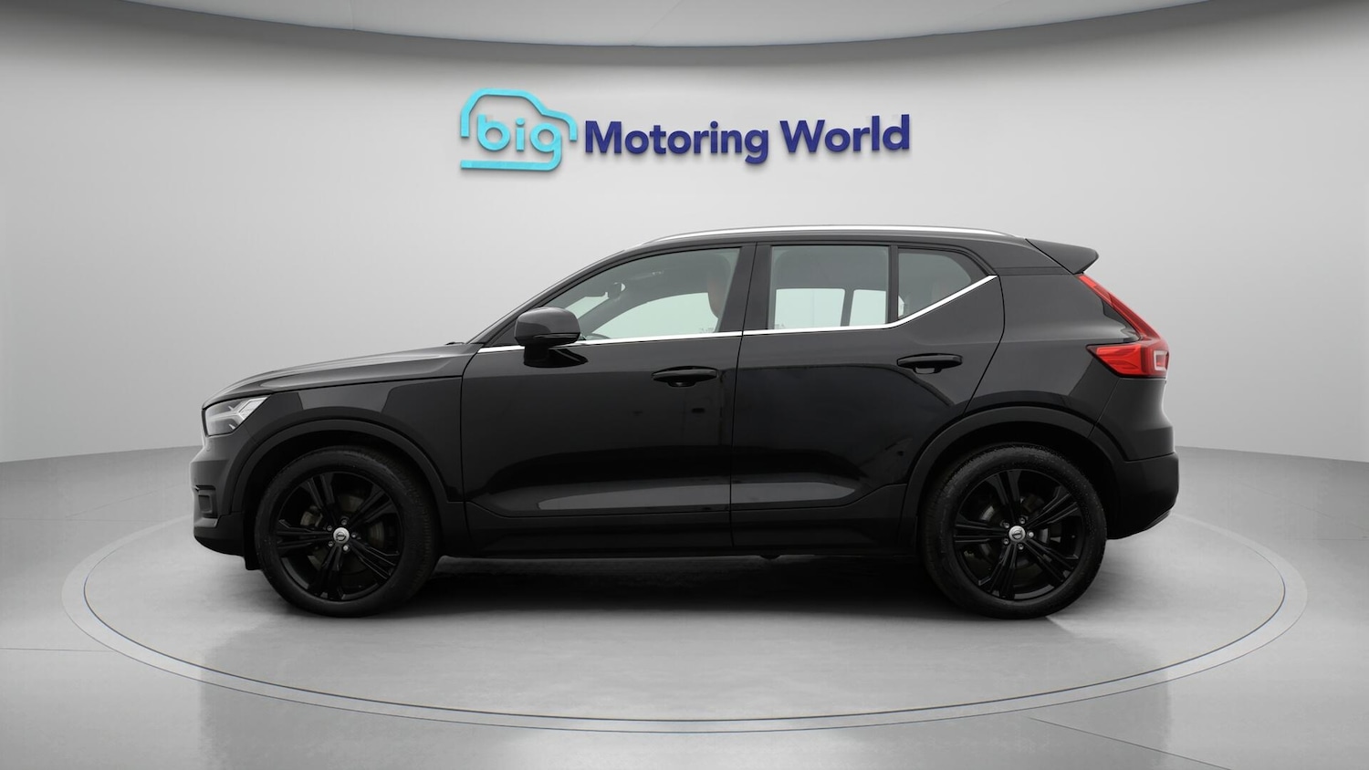 Used Volvo XC40 for sale - 76659397: Photo 5