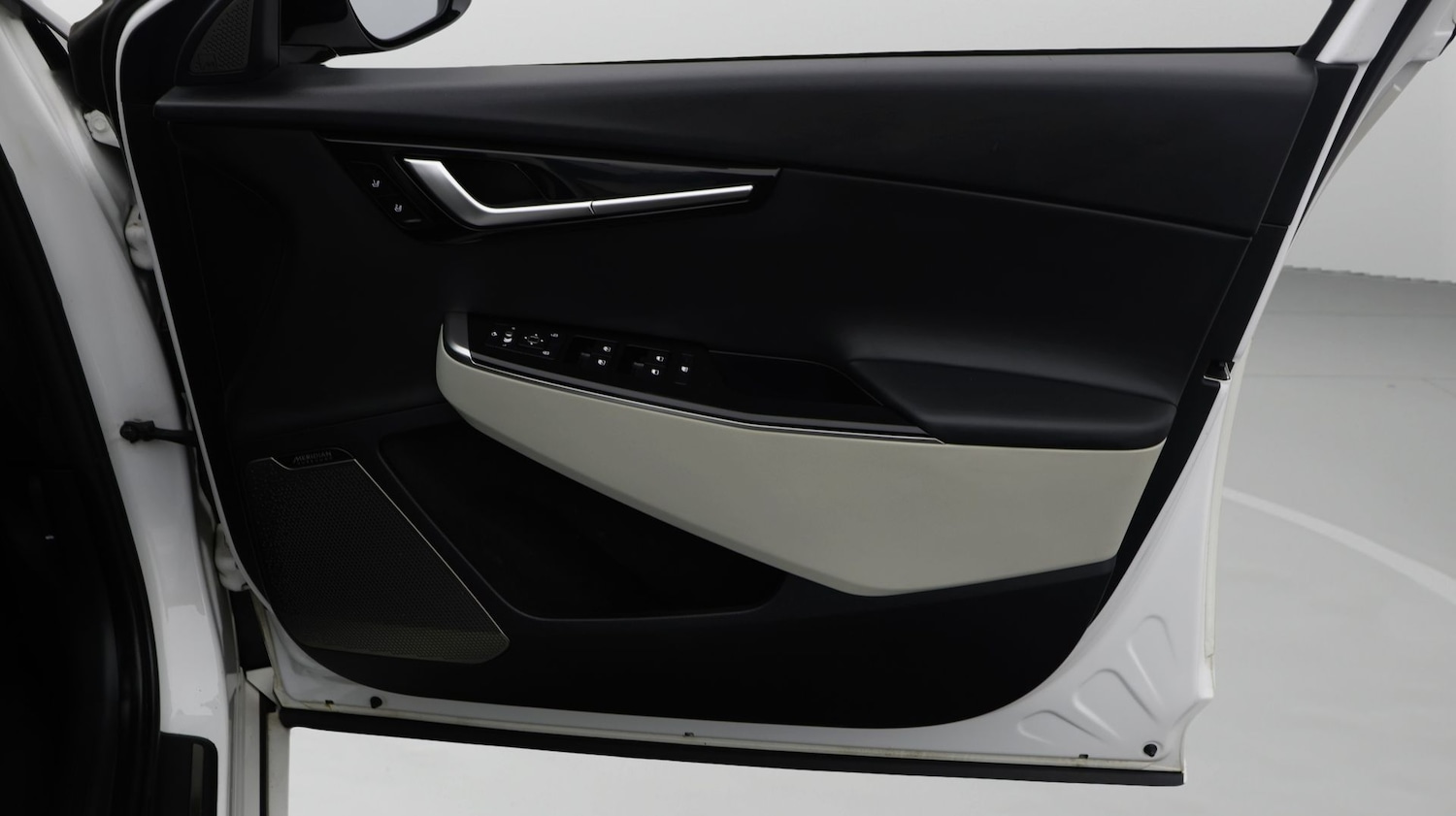 Used Kia EV6 2023 for sale - 77116457: Photo 15