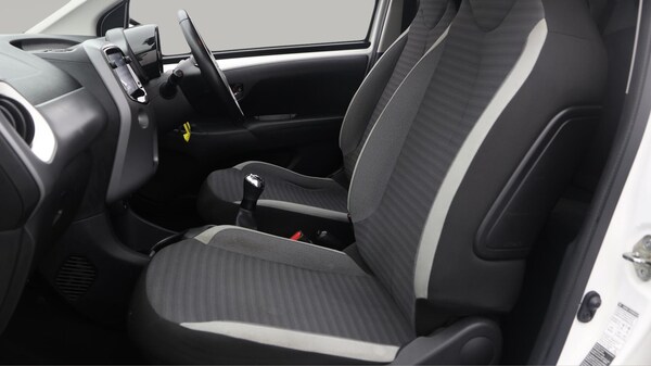 Used Toyota AYGO 2020 for sale - 76270330: Photo 15
