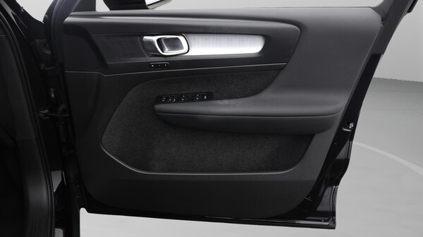 Used Volvo XC40 2022 for sale - 76247615: Photo 16