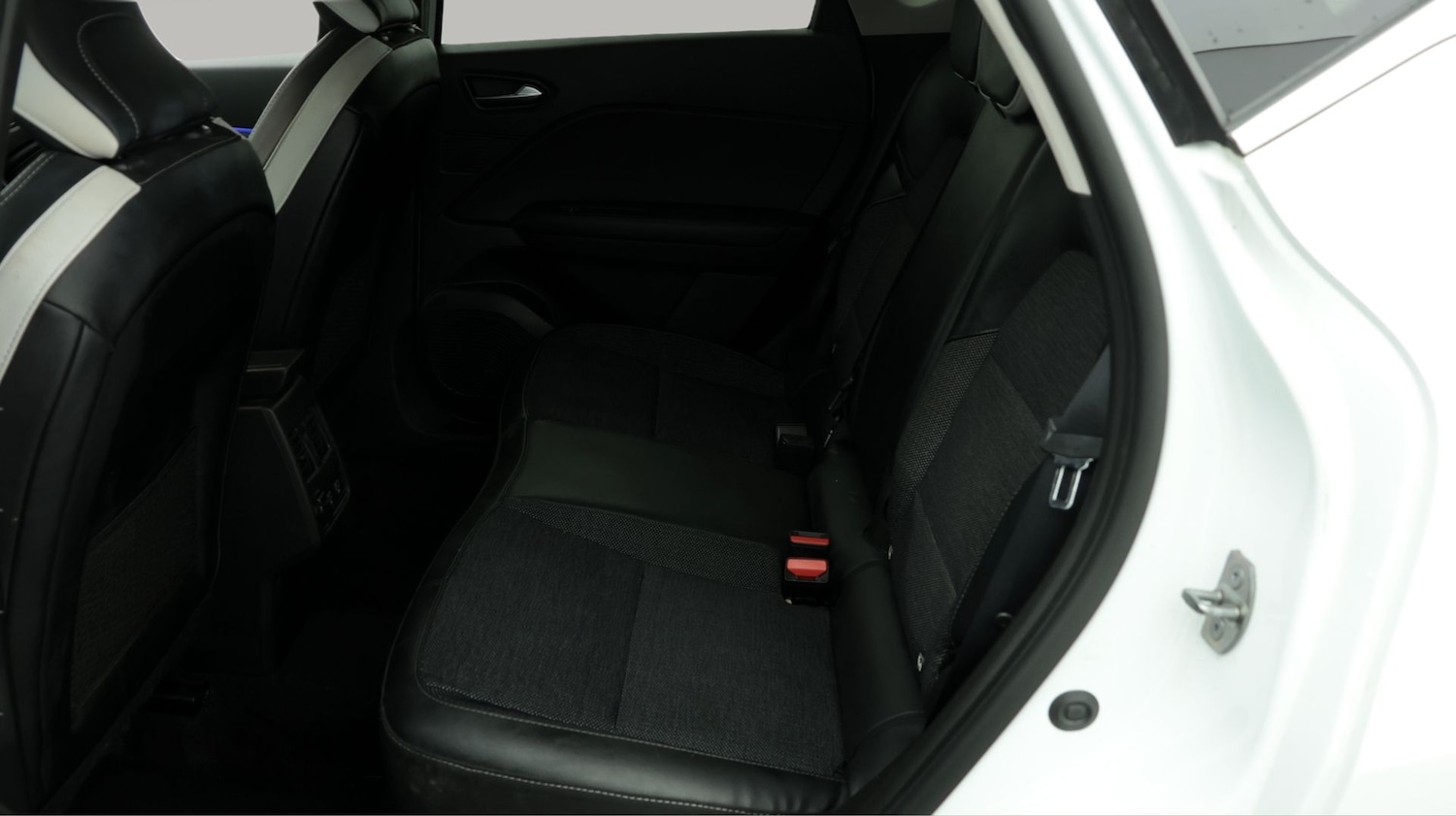 Used Renault Captur 2023 for sale - 78011851: Photo 16