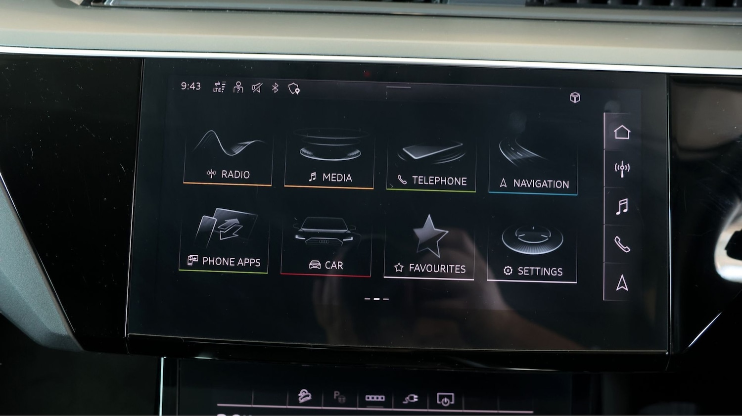 Used Audi Q8 2023 for sale - 78163716: Photo 11