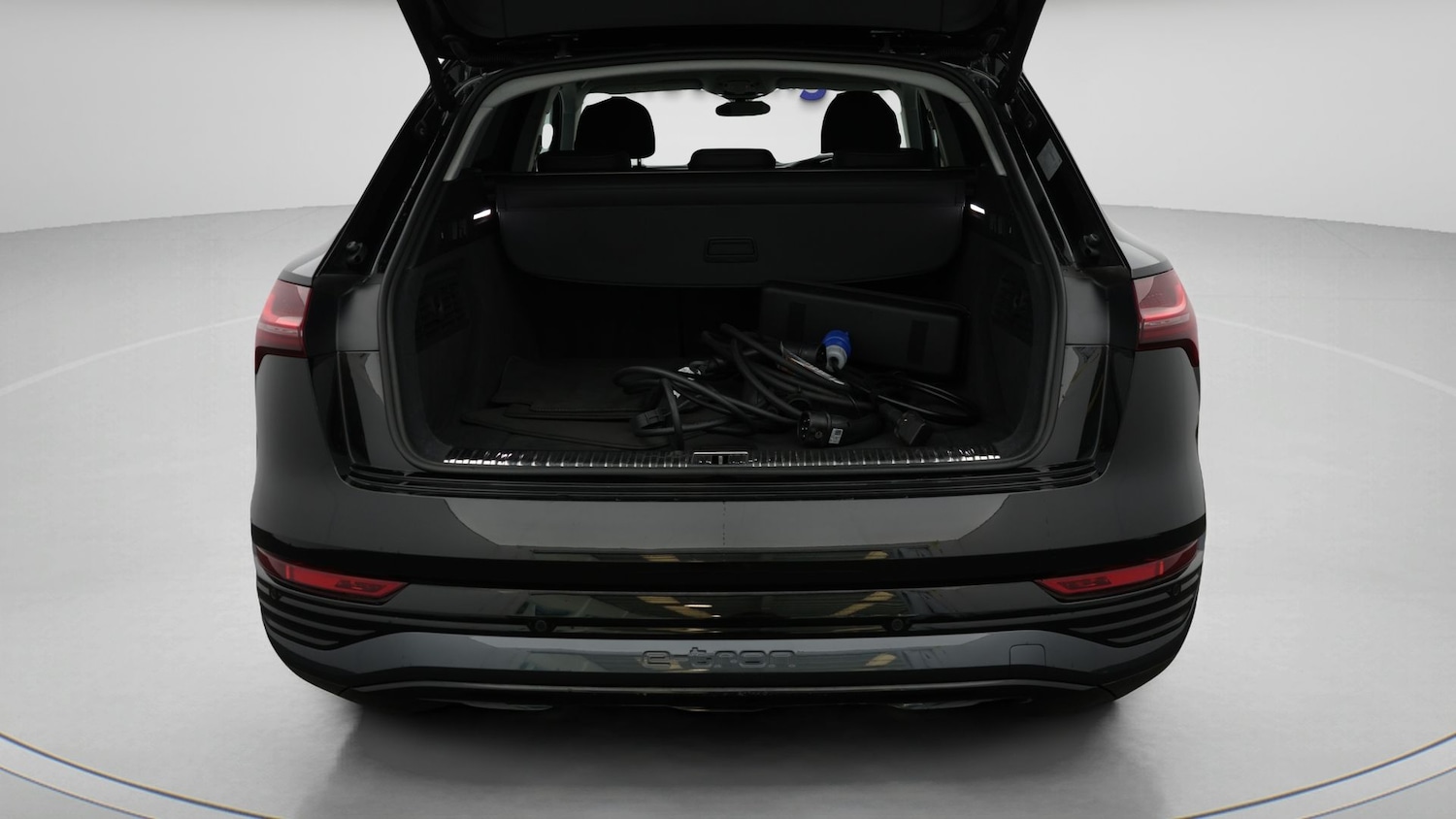 Used Audi Q8 2023 for sale - 78163716: Photo 17