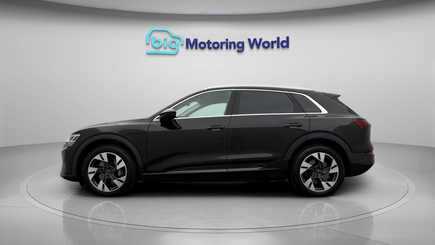 Used Audi Q8 2023 for sale - 78163716: Photo 4