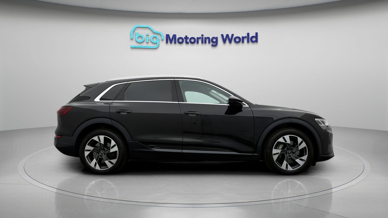 Used Audi Q8 2023 for sale - 78163716: Photo 8