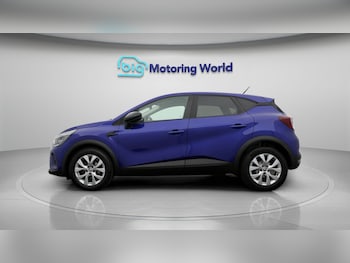Used Renault Captur 2021 for sale - 77907759: Photo