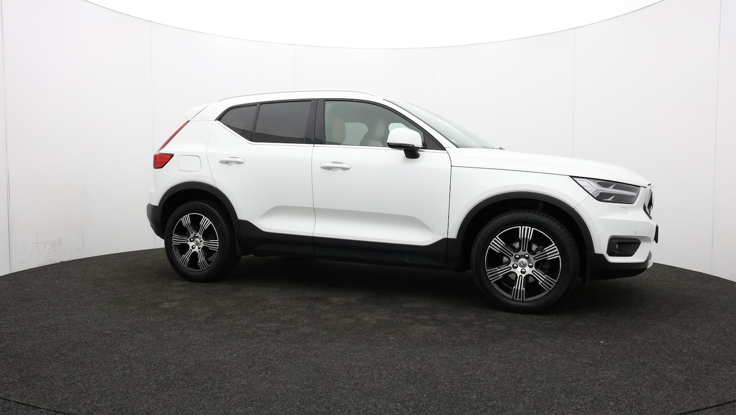 Used Volvo XC40 2019 for sale - 76714512: Photo 46