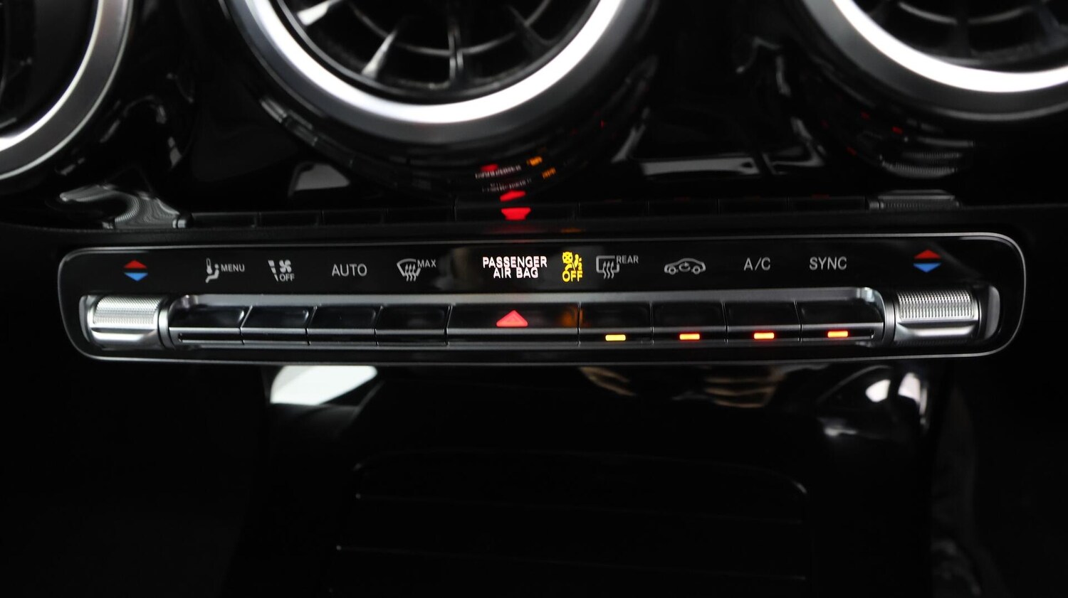 Used Mercedes-Benz CLA 2022 for sale - 76644869: Photo 13