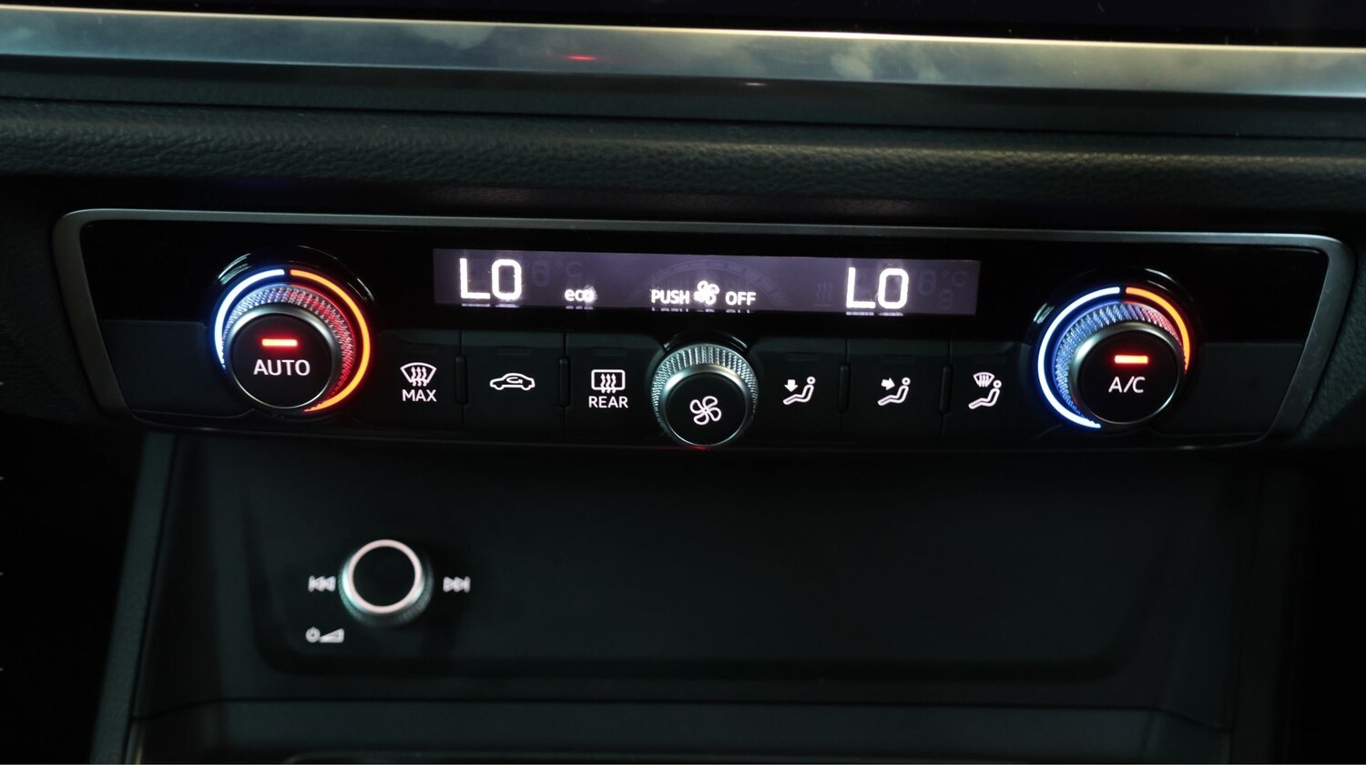 Used Audi Q3 2021 for sale - 77841031: Photo 12