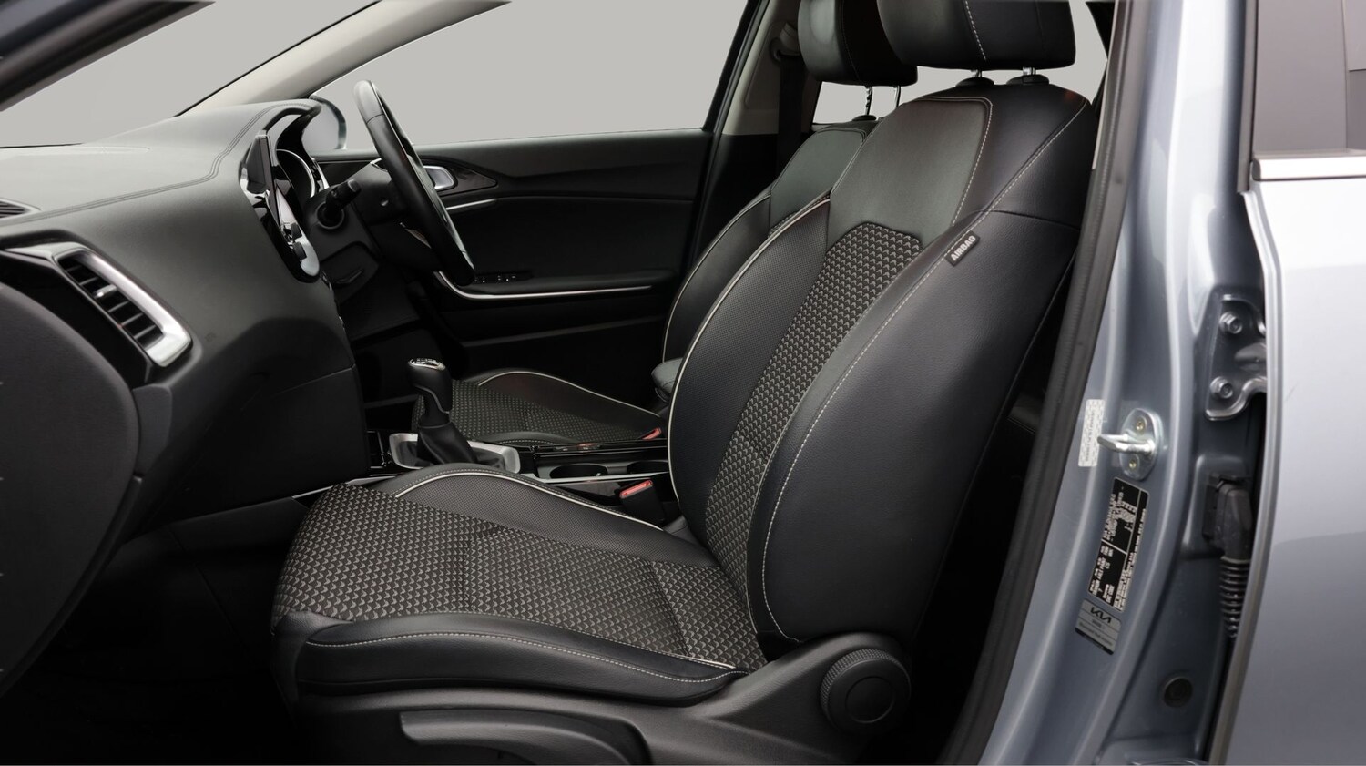 Used Kia XCeed 2023 for sale - 77585344: Photo 14