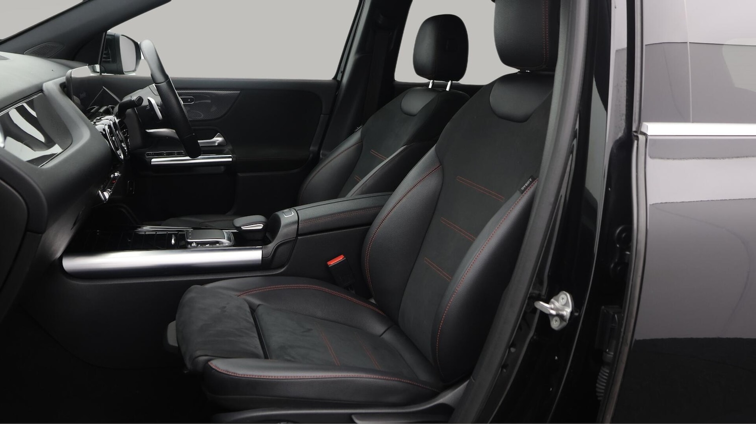 Used Mercedes-Benz GLA 2021 for sale - 76360455: Photo 15