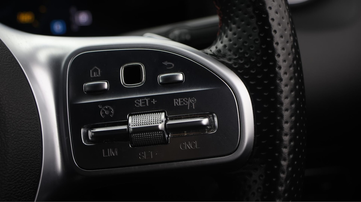 Used Mercedes-Benz GLA 2021 for sale - 76360455: Photo 25