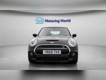 Used MINI Hatch 2019 for sale - 75781271: Photo