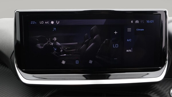 Used Peugeot 2008 2024 for sale - 75430282: Photo 13