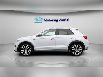 Used Volkswagen T-Roc 2020 for sale - 78976571: Photo
