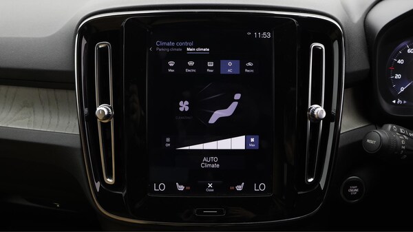 Used Volvo XC40 2019 for sale - 76283030: Photo 13