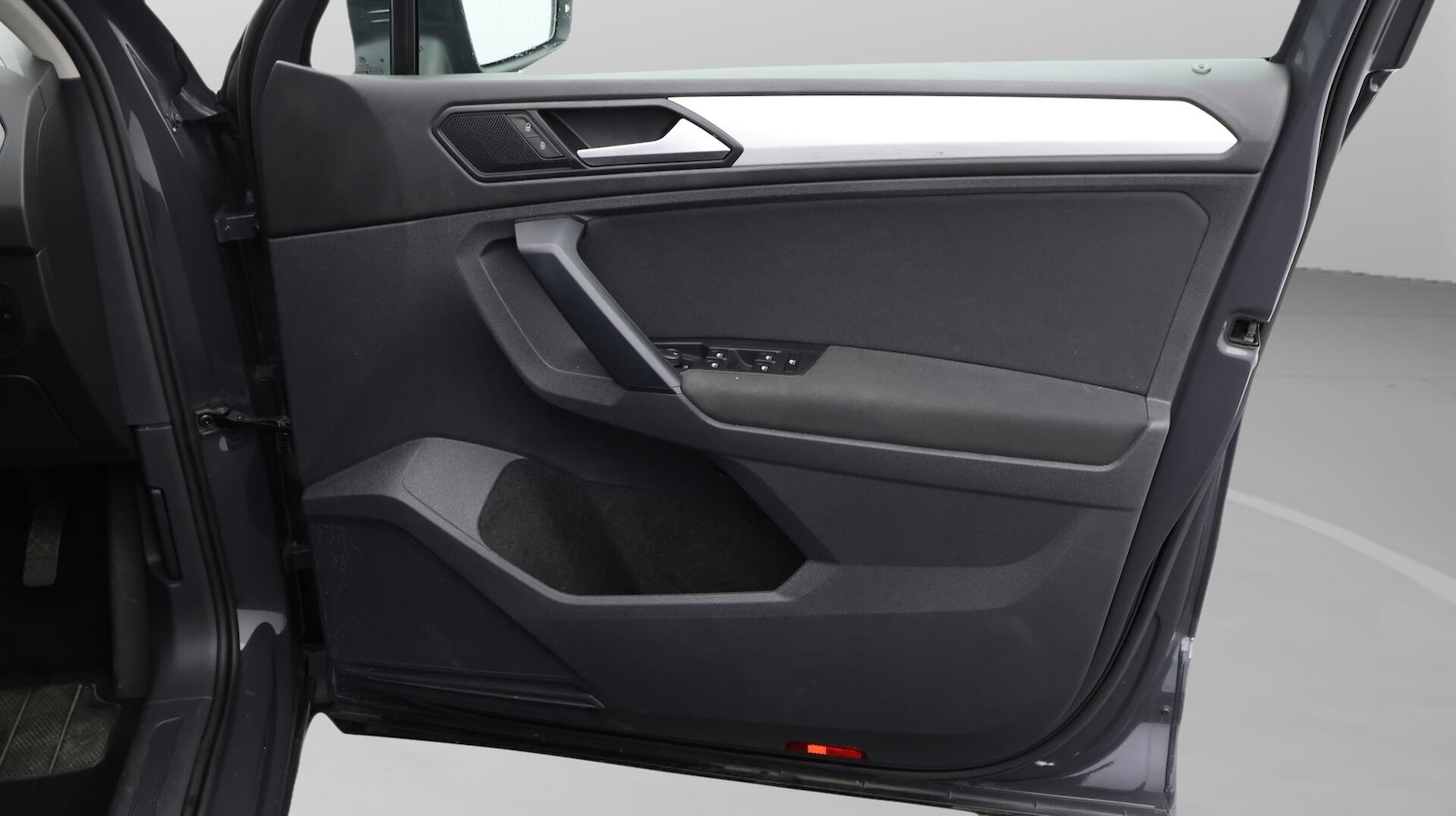 Used Volkswagen Tiguan 2021 for sale - 76700623: Photo 16