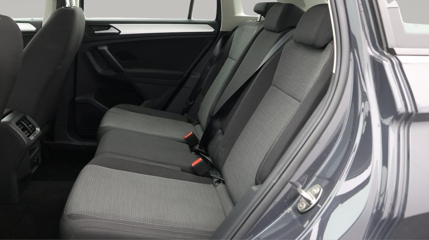 Used Volkswagen Tiguan 2021 for sale - 76700623: Photo 17