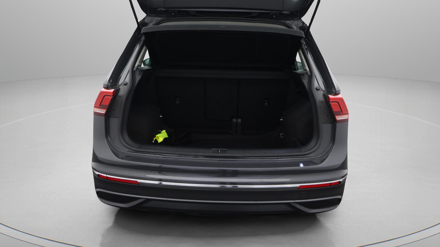 Used Volkswagen Tiguan 2021 for sale - 76700623: Photo 18