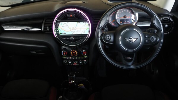 Used MINI Hatch 2018 for sale - 76175384: Photo 14
