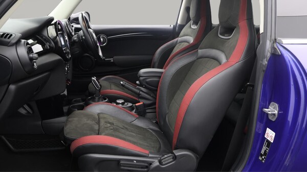 Used MINI Hatch 2018 for sale - 76175384: Photo 15