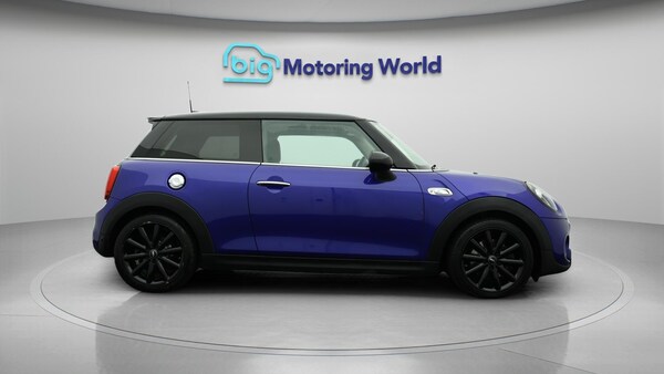 Used MINI Hatch 2018 for sale - 76175384: Photo 9