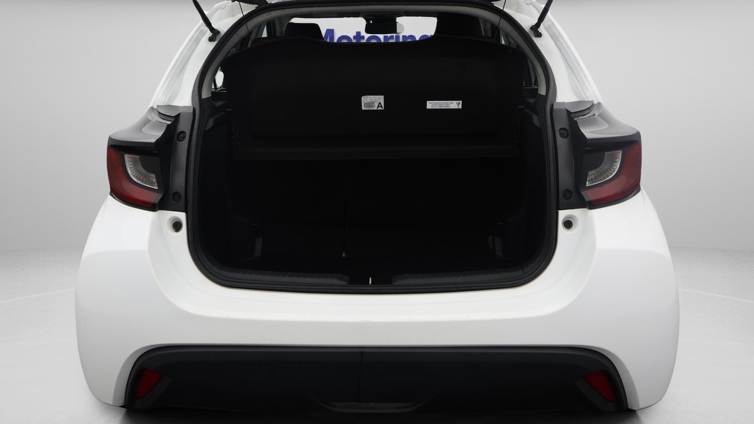 Used Toyota Yaris 2022 for sale - 76137683: Photo 18