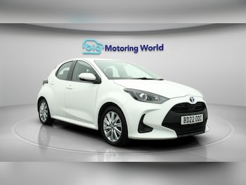 Used Toyota Yaris 2022 for sale - 76137683: Photo 2