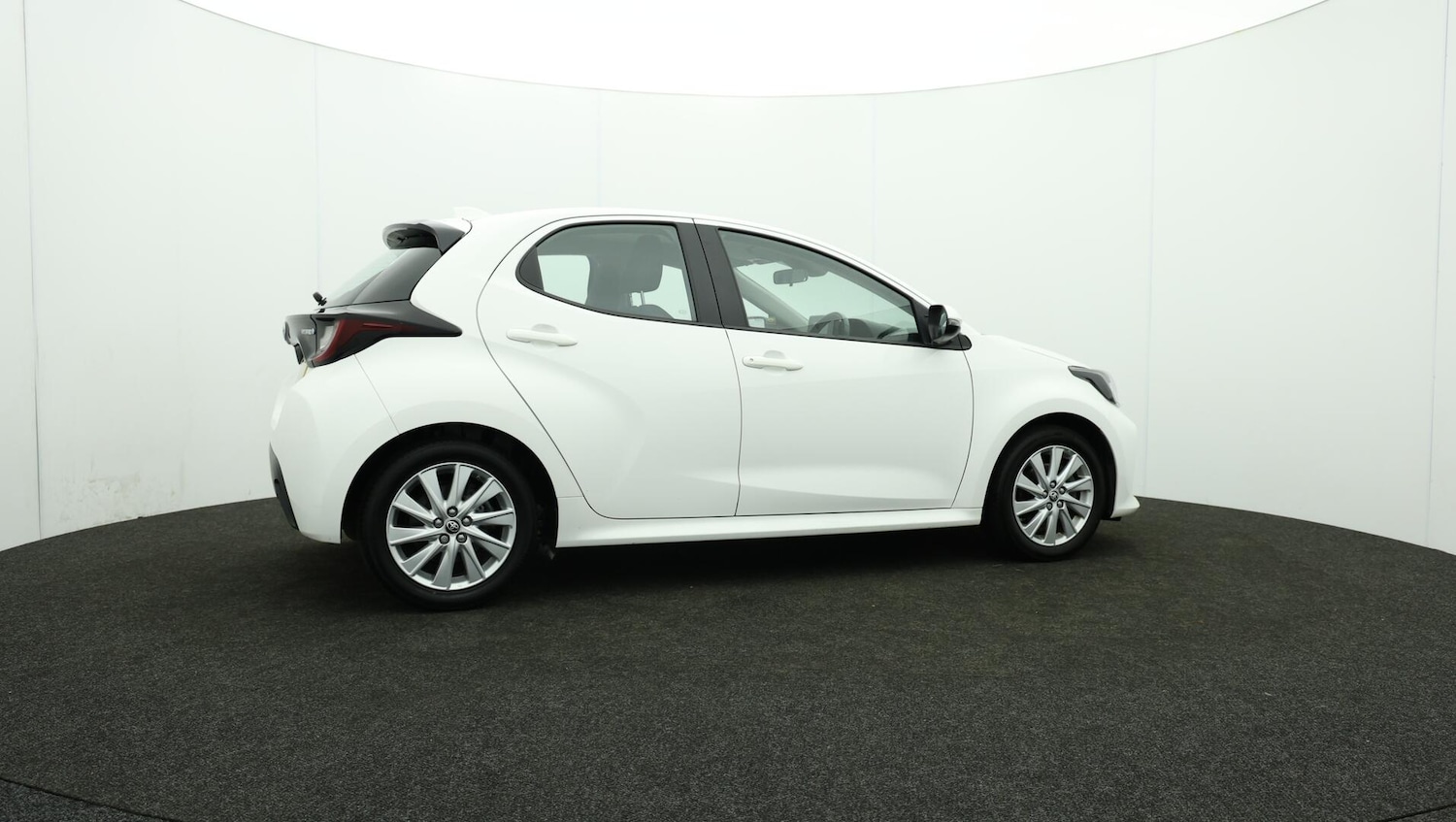 Used Toyota Yaris 2022 for sale - 76137683: Photo 38