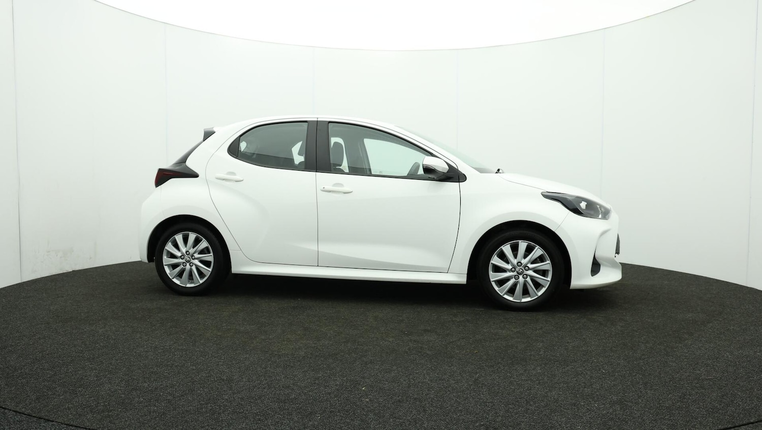 Used Toyota Yaris 2022 for sale - 76137683: Photo 43