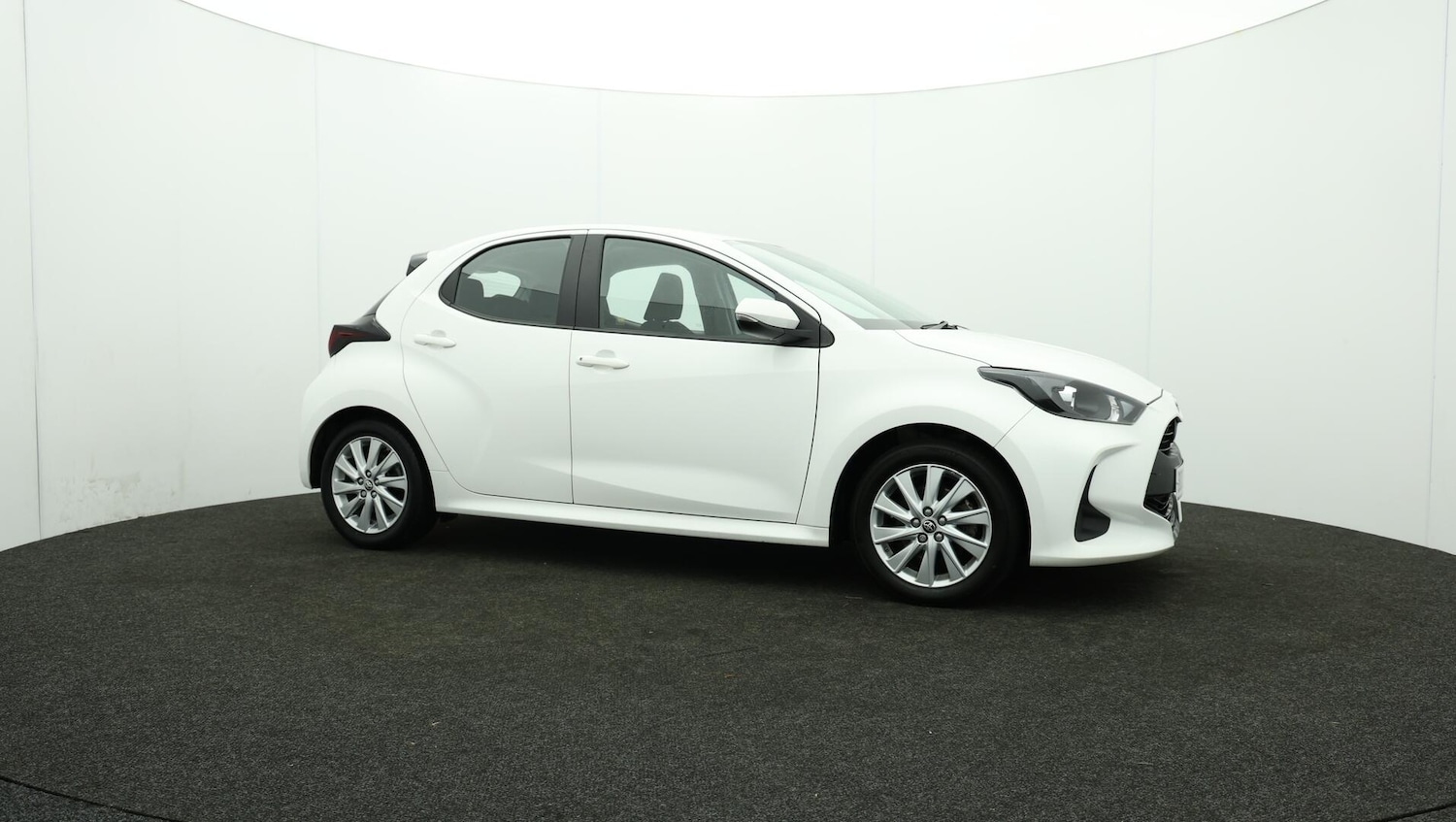 Used Toyota Yaris 2022 for sale - 76137683: Photo 46