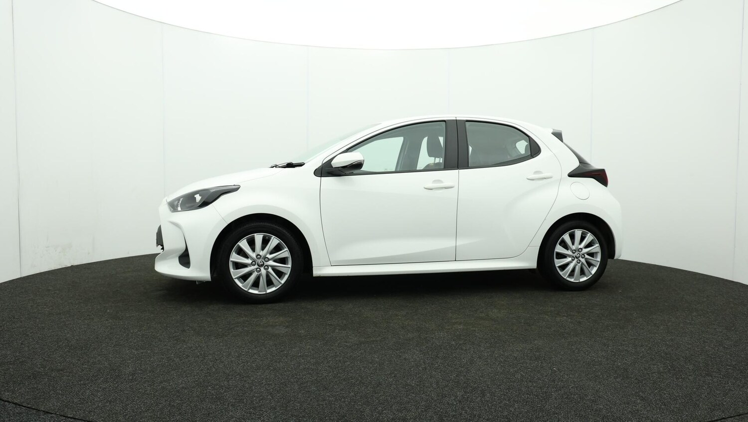 Used Toyota Yaris 2022 for sale - 76137683: Photo 69