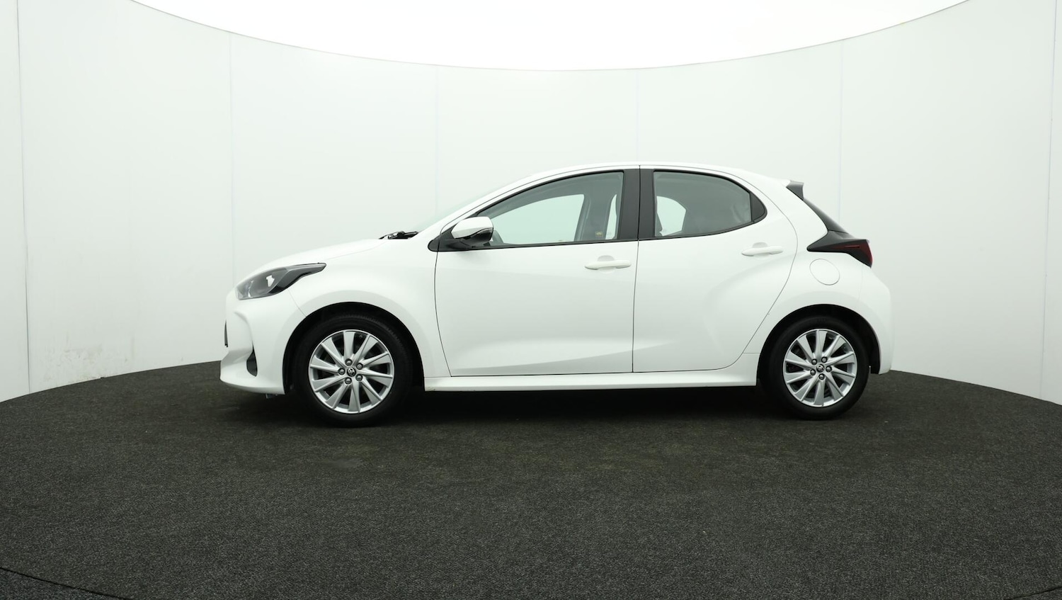 Used Toyota Yaris 2022 for sale - 76137683: Photo 70