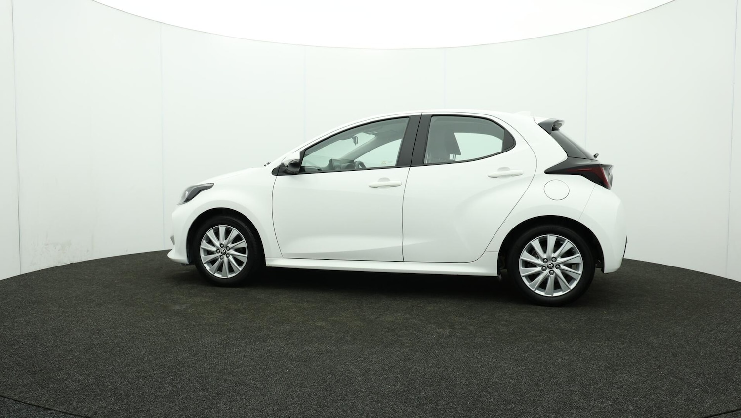 Used Toyota Yaris 2022 for sale - 76137683: Photo 73