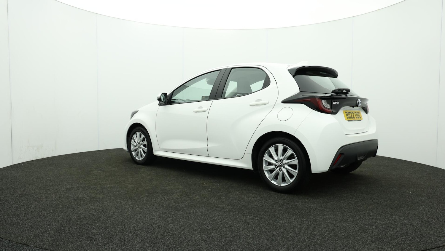 Used Toyota Yaris 2022 for sale - 76137683: Photo 77