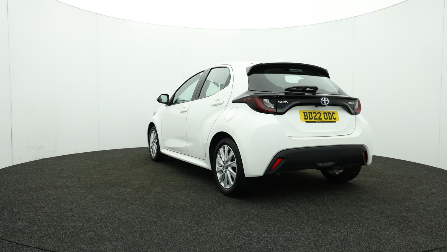 Used Toyota Yaris 2022 for sale - 76137683: Photo 81