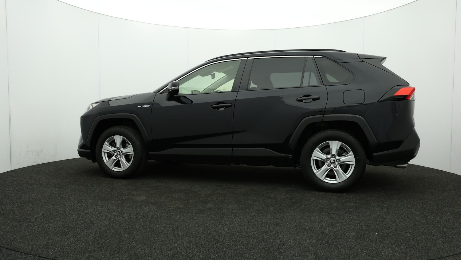 Used Toyota RAV4 2021 for sale - 76032555: Photo 75