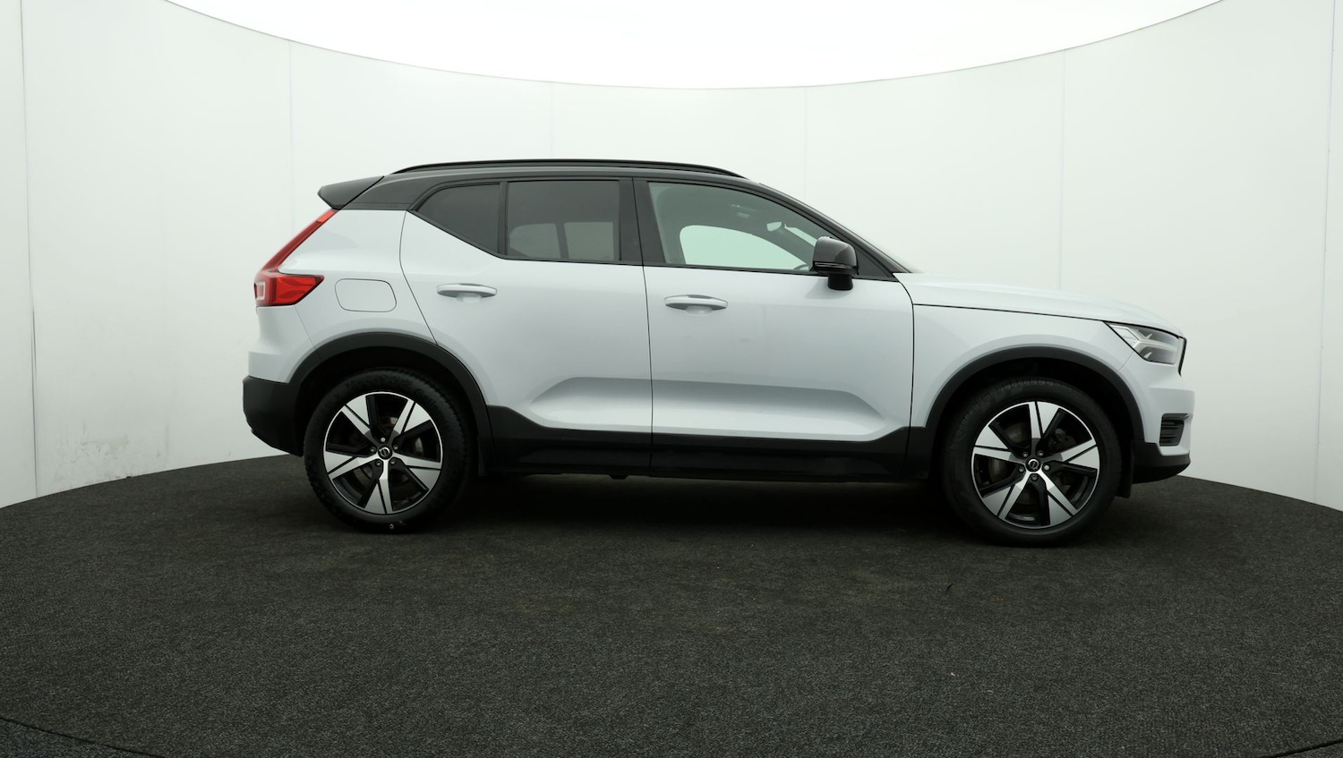 Used Volvo XC40 2021 for sale - 76811115: Photo 34