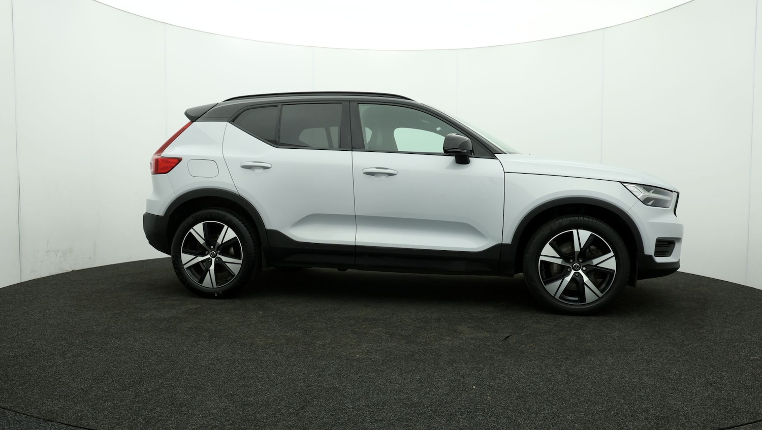 Used Volvo XC40 2021 for sale - 76811115: Photo 35