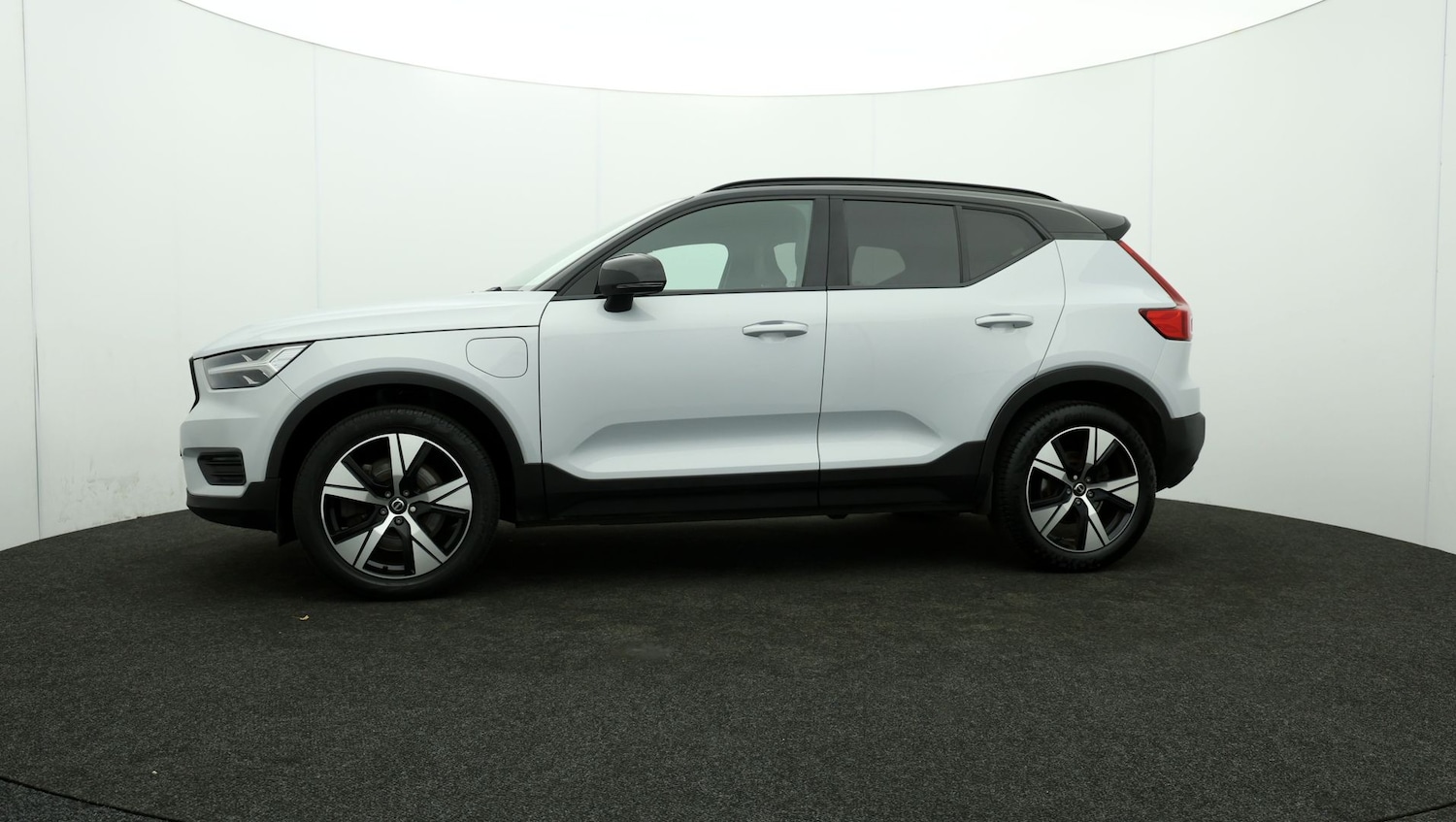 Used Volvo XC40 2021 for sale - 76811115: Photo 61