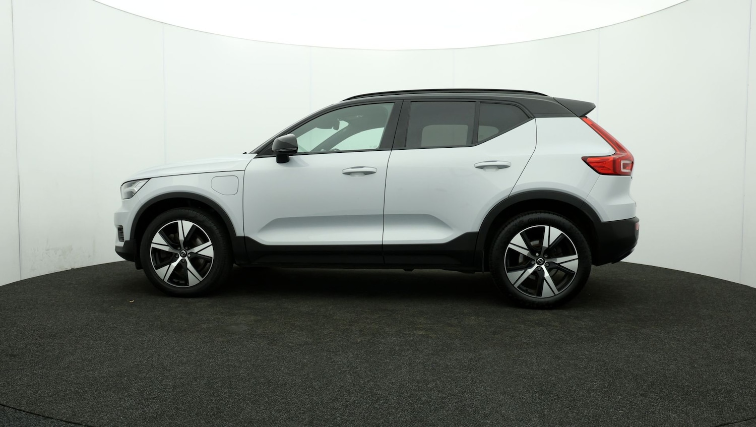 Used Volvo XC40 2021 for sale - 76811115: Photo 64