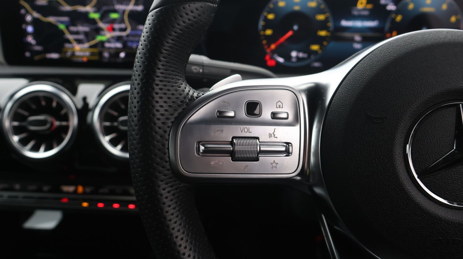 Used Mercedes-Benz CLA for sale - 77370484: Photo 25