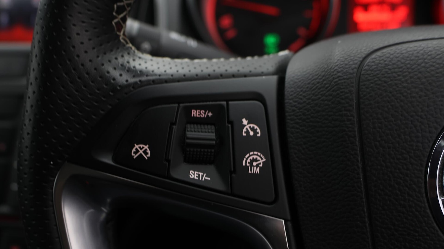 Used Vauxhall Astra GTC 2018 for sale - 76742835: Photo 23